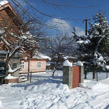 Отель У Андрушка Ворохта Экстерьер фото
