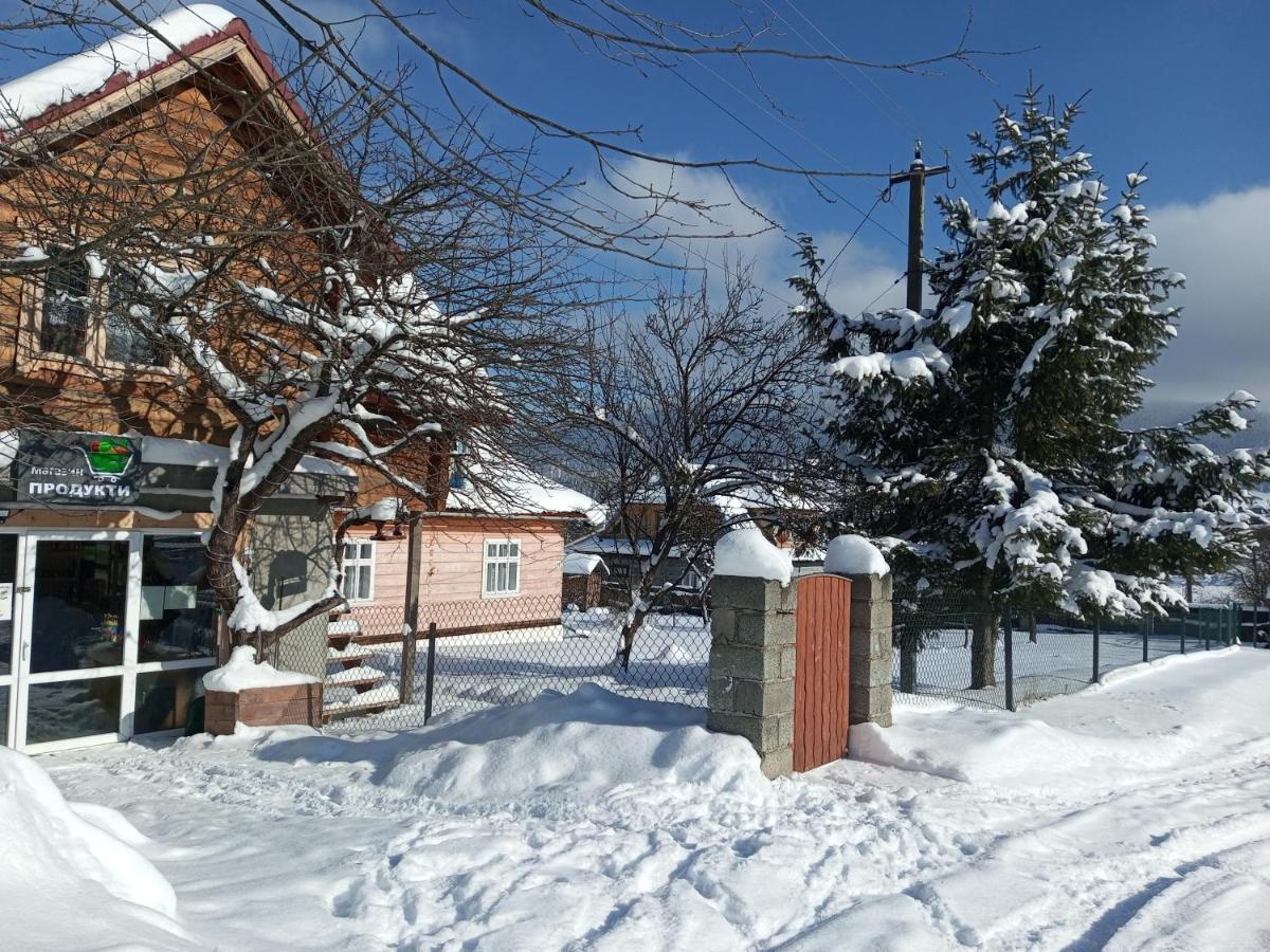 Отель У Андрушка Ворохта Экстерьер фото